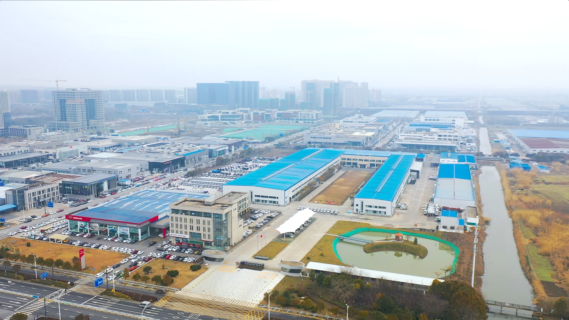 盐城市首台氢能源环卫车在悦达专用车公司下线